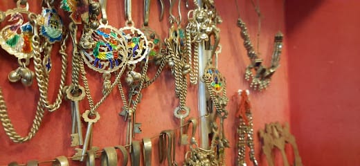 Shah Hiralal Motichand & Son's business photograph