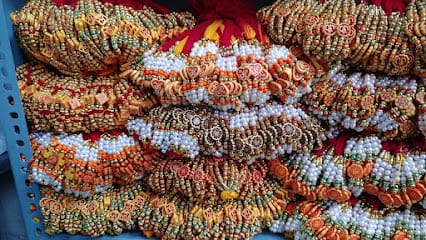 Manbhawan Store - Best Cosmetics Supplier in Sadar Bazar, Cosmetic Wholesale Suppliers in Sadar Bazar business photograph