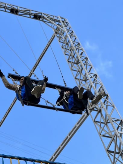 BRAEZ business photograph