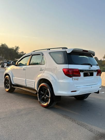 C2 - CAR CARE DESTINATION business photograph