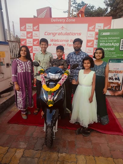 Dreams Auto business photograph