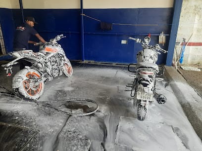 2W4 Automobile Detailing Studio business photograph