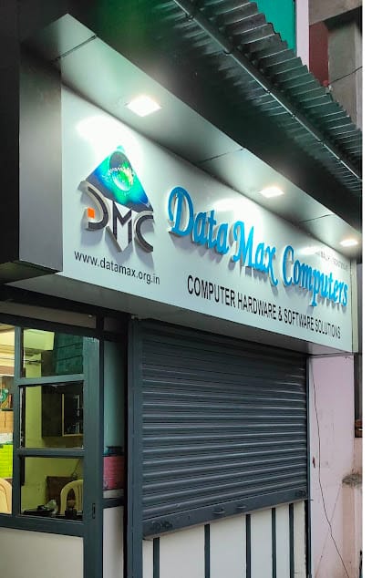 Data Max Computers business photograph