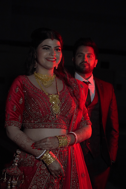 Arya Photography business photograph