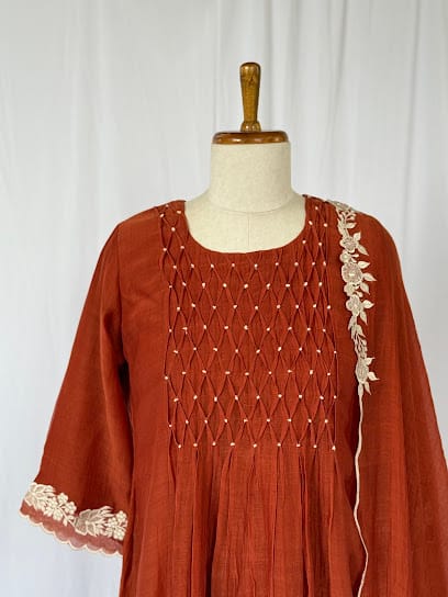 Bobbin Tailoring business photograph