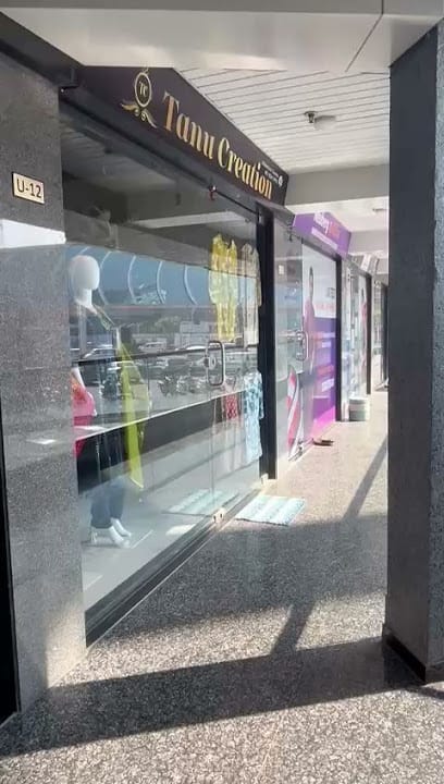 Tanu's Creation Ladieswear business photograph