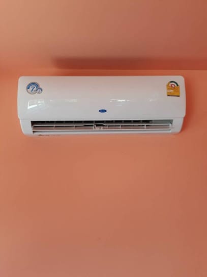 Max Cool Service Center business photograph