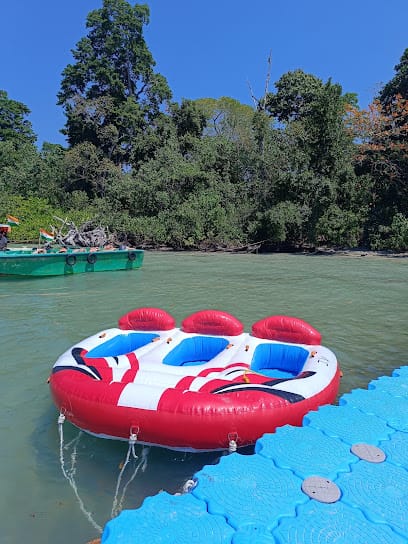 Local Trekking Guide For ELEPHANT BEACH business photograph