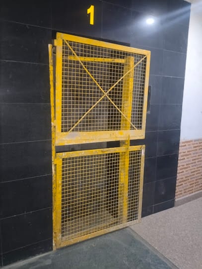 AM Traders(lift dismantling service) business photograph