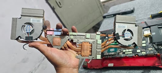 Global Laptop Repair business photograph