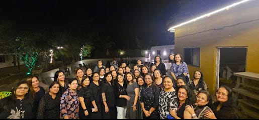 Alphaa tours business photograph