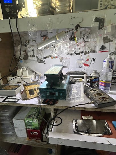 Dr. Phone Fixer (Fix Your Phone, Fix Your Life) business photograph