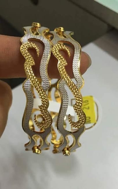 Goelsons Jewellers business photograph