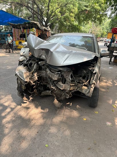 Car scrap dealer delhi | king car scrap business photograph