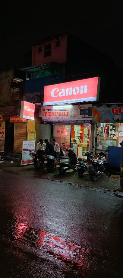 IT EXPERT business photograph