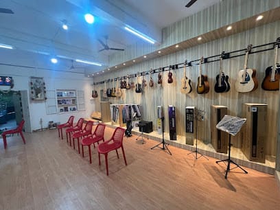 R.VANAKKAM P. RAYAN MUSIC WORLD STATION- SHOWROOM, TRICHY business photograph