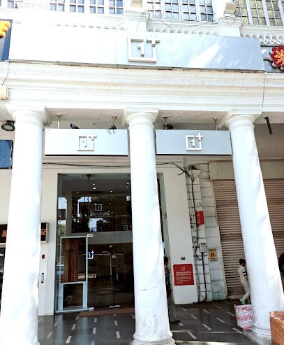 OnePlus Experience Store business photograph