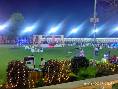 Yash Farm business photograph