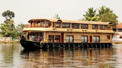 Lake Queen Premium Luxury Houseboat by LEDD Hotels | Kerala Houseboats | Alleppey Boat House business photograph