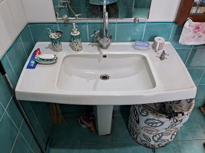 AKLIM HAIDER business photograph