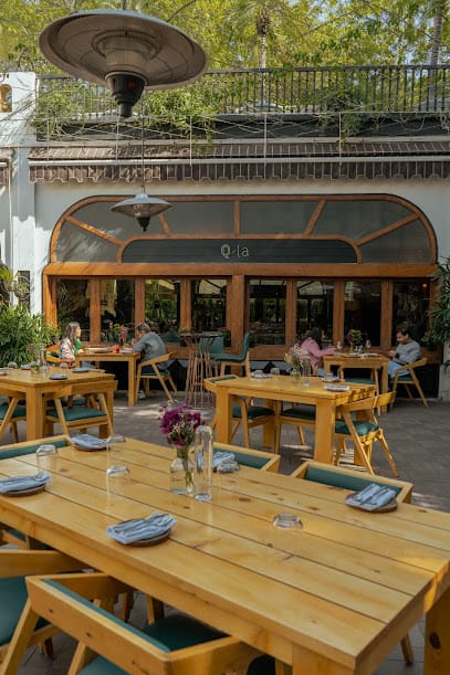 Qla business photograph