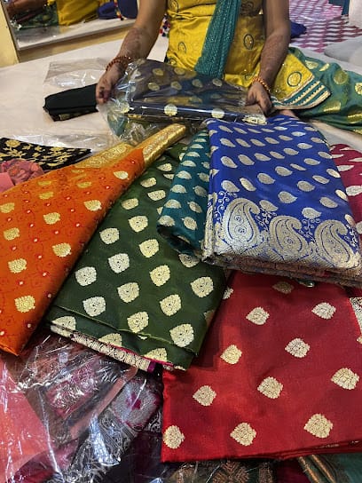 VNS Silk Sarees Factory & Handicraft Center business photograph