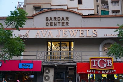 Ava jewels - A Promise of Trust by Zanzar business photograph