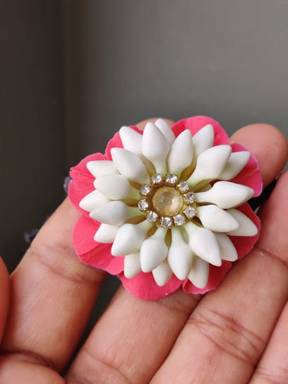 Kraftarina - The clay modelling & craft studio business photograph