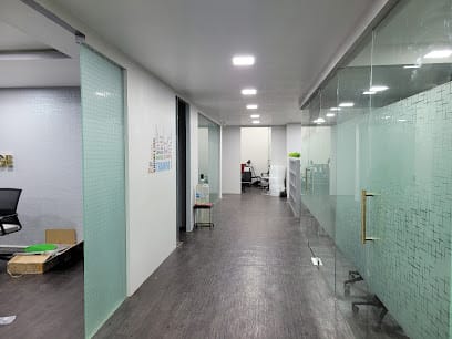 iGarage | Mobile Repairing Course | Mobile Phone Repair Shop business photograph