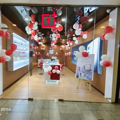 OnePlus Experience Store business photograph