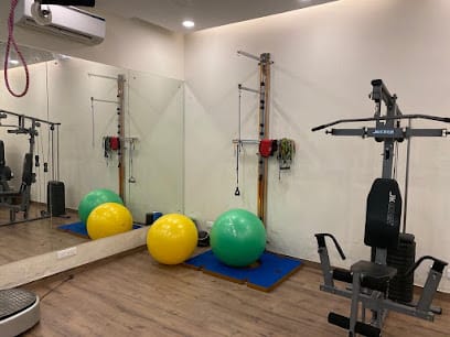 Quantum Physical Therapy and wellness Centre | Spinal Decompression | Physiotherapy | Clinic in Safdarjung | South Delhi business photograph
