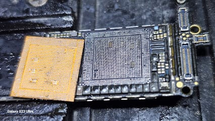 Mobile Service Center (a phonearena) business photograph