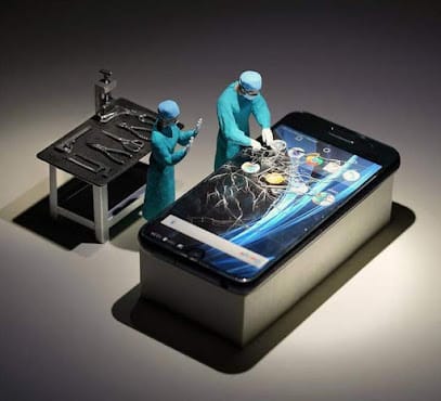 Moon Mobiles business photograph