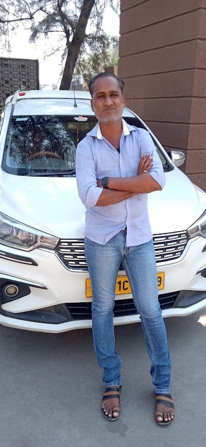 Armaan Rent A Ride ( Mohd Arif Qureshi) business photograph