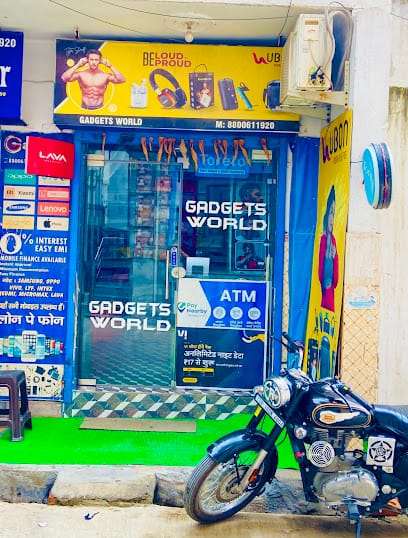 Gadgets World business photograph