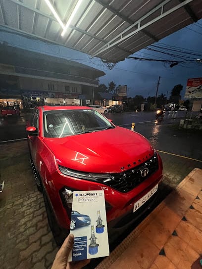 R4 customs business photograph