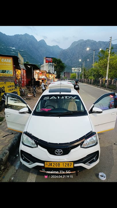 Katra Taxi Service | Taxi Service for Jammu Katra business photograph