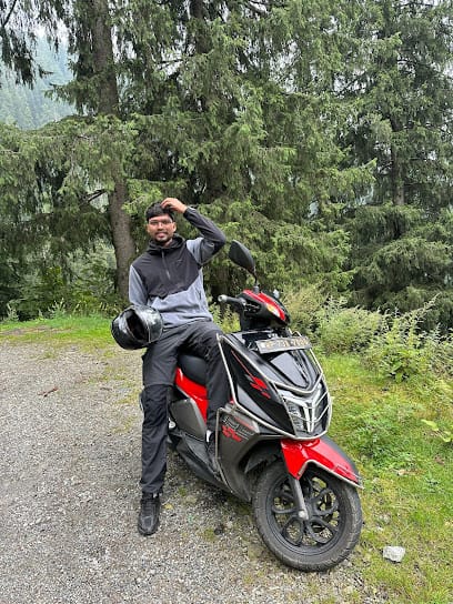 The scooter tour bike rental business photograph