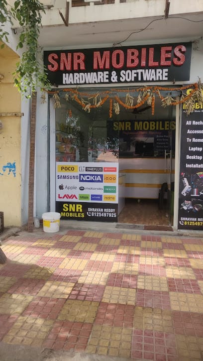 SNR MOBILE REPAIR & ACCESSORIES HUB business photograph
