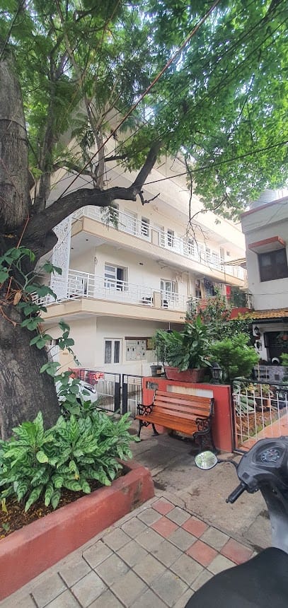 The Beehive Hostel Luxury mens PG business photograph