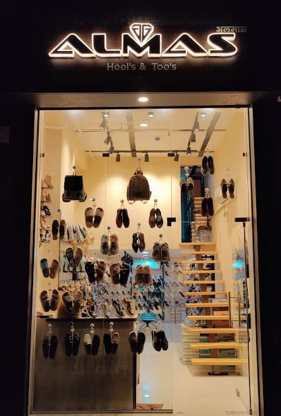 Almas Fashions business photograph