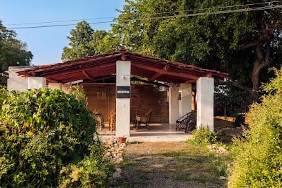 Varawal Leopard Camp business photograph