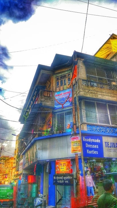 Ekdant Artbox:Dreamcatchers By Darsha | Embroidery Wedding Hoops, String Art Frames,Fridge Magnets | Gift Shop In Pune business photograph