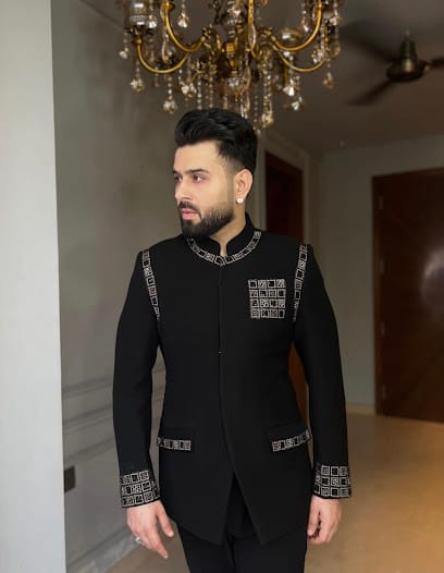 La Mode Tailor & Drapers ( Since 1975 ) business photograph