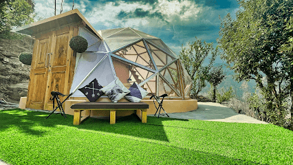 Itsy Bitsy Cabin business photograph