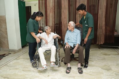 SENIORS DIVINE HOME business photograph