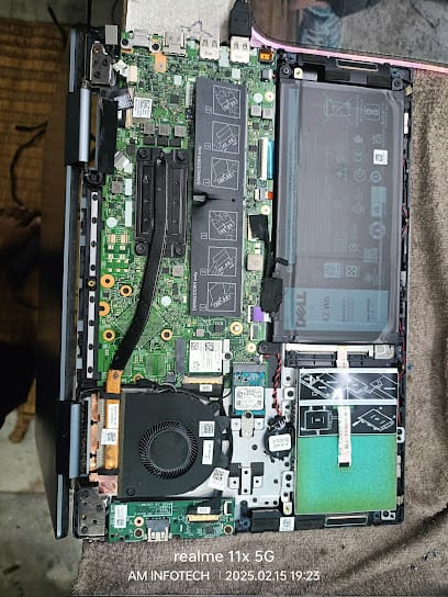 AM Infotech Macbook Laptop Desktop Printer Repair business photograph