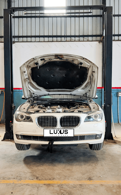 Luxus Autoworks business photograph