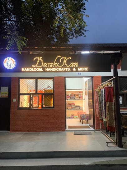 DarshKan business photograph