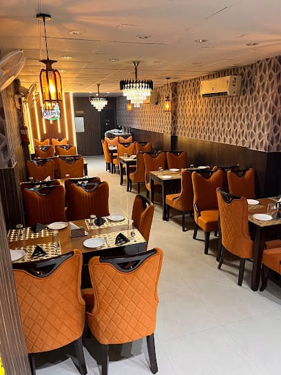 Dhan Dhanya Family Restaurant / indian/chainis/ Tandoor se/ business photograph